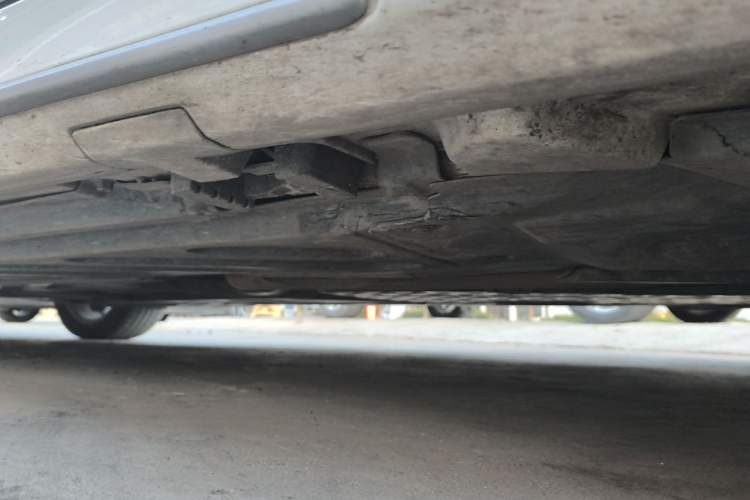 Used Mercedes-Benz C-Class 2021 C 200 L Fashion Edition Sport Version Chassis Front Right