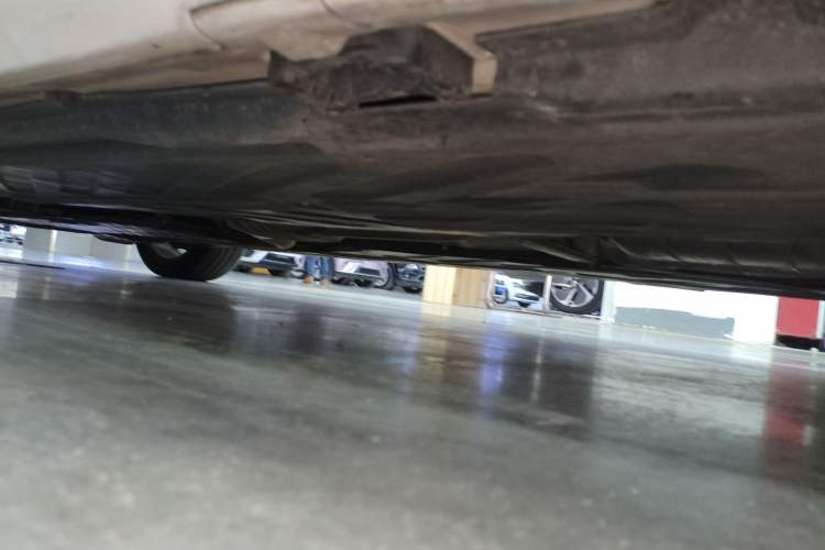 Used Mercedes-Benz C-Class 2021 C 260 L Sport Edition Star Collection Chassis Rear Left