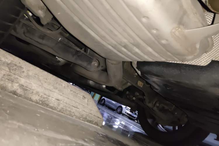 Used Mercedes-Benz C-Class 2021 C 260 L Sport Edition Star Collection Chassis Rear Left