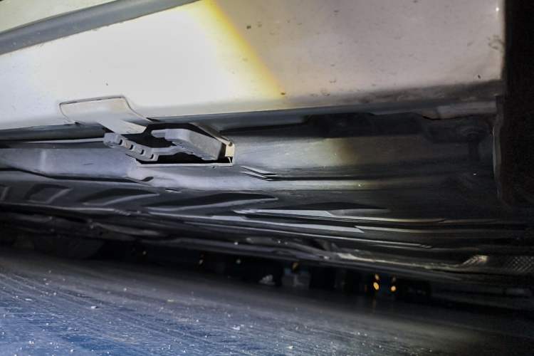 Used Mercedes-Benz C-Class 2021 C 200 L Fashion Model Chassis Rear Left