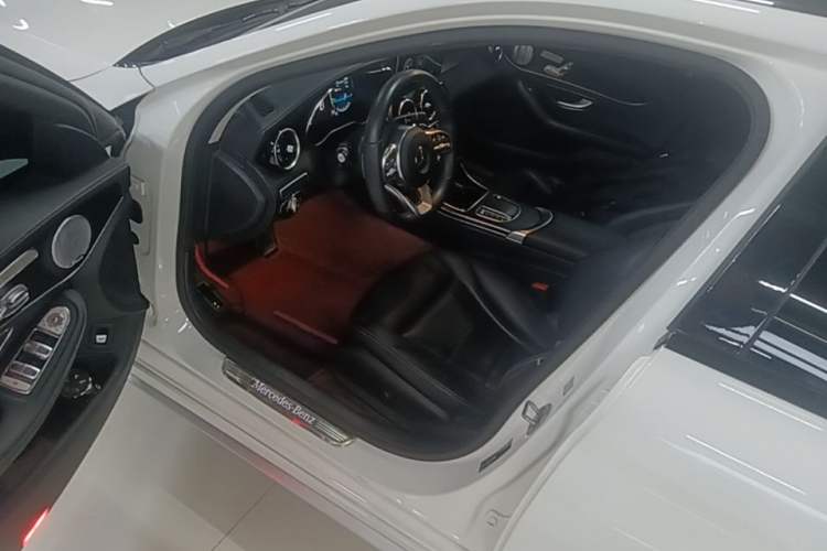 Used Mercedes-Benz C-Class 2021 C 260 L Sport Edition Star Collection Driver Seat