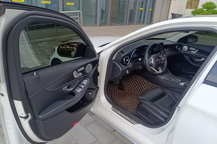 Used Mercedes-Benz C-Class 2021 C 260 L Sport Edition Star Collection Driver Seat