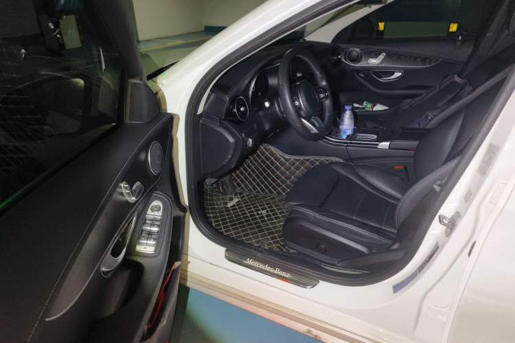 Used Mercedes-Benz C-Class 2021 C 200 L Fashion Edition Sport Version Driver Seat
