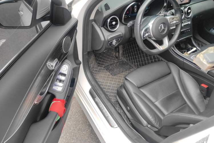 Used Mercedes-Benz C-Class 2021 C 200 L Fashion Edition Sport Version Driver Seat
