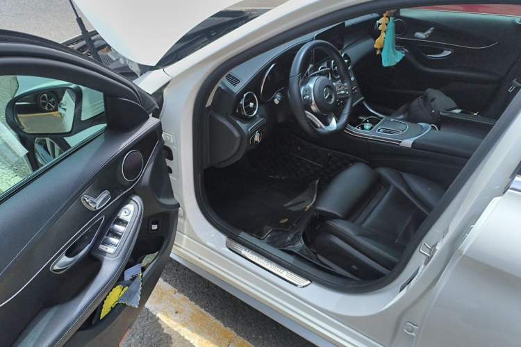 Used Mercedes-Benz C-Class 2021 C 200 L Fashion Edition Sport Version Driver Seat