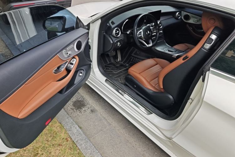 Used Mercedes-Benz C-Class 2021 C 260 Coupe Driver Seat