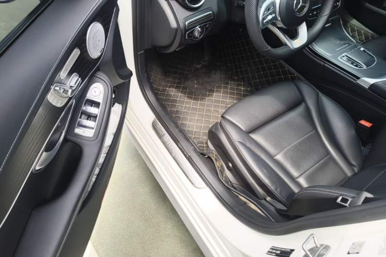 Used Mercedes-Benz C-Class 2021 C 260 L Sport Edition Star Collection Driver Seat