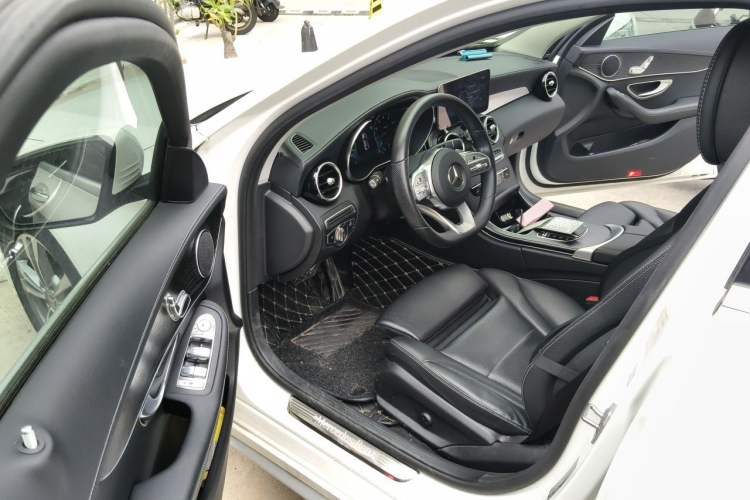 Used Mercedes-Benz C-Class 2021 C 200 L Fashion Edition Sport Version Driver Seat