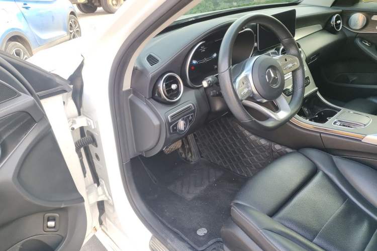 Used Mercedes-Benz C-Class 2021 C 260 L Sport Edition Star Collection Driver Seat