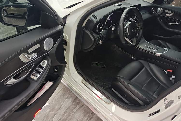 Used Mercedes-Benz C-Class 2021 C 260 L Sport Edition Star Collection Driver Seat