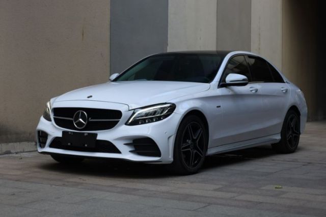 Ojetý Mercedes-Benz C-Class 2021 C 260 L Sport Edition Star Collection