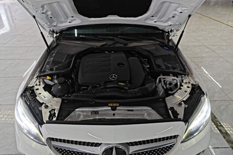 Used Mercedes-Benz C-Class 2021 C 200 L Fashion Edition Sport Version Engine Bay