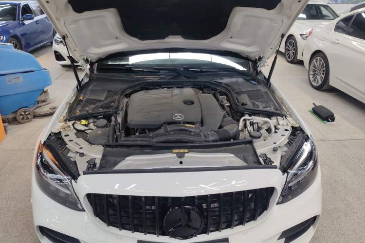Used Mercedes-Benz C-Class 2021 C 260 Coupe Engine Bay