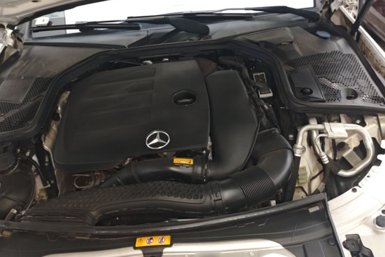 Used Mercedes-Benz C-Class 2021 C 200 L Fashion Edition Sport Version Engine Bay