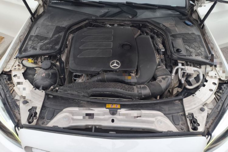 Used Mercedes-Benz C-Class 2021 C 200 L Fashion Model Engine Bay