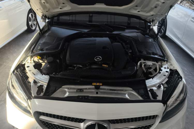 Used Mercedes-Benz C-Class 2021 C 200 L Fashion Edition Sport Version Engine Bay