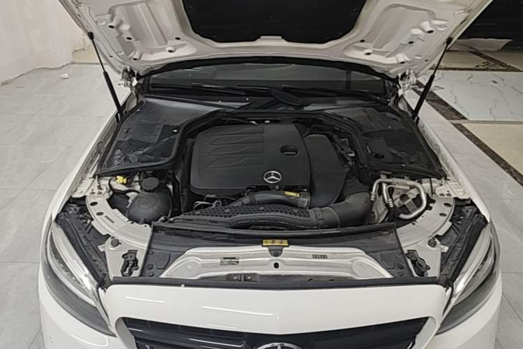 Used Mercedes-Benz C-Class 2021 C 200 L Fashion Edition Sport Version Engine Bay