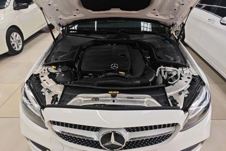 Used Mercedes-Benz C-Class 2021 C 200 L Fashion Edition Sport Version Engine Bay