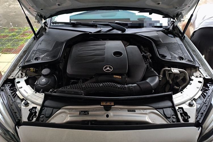 Used Mercedes-Benz C-Class 2021 C 200 L Fashion Edition Sport Version Engine Bay