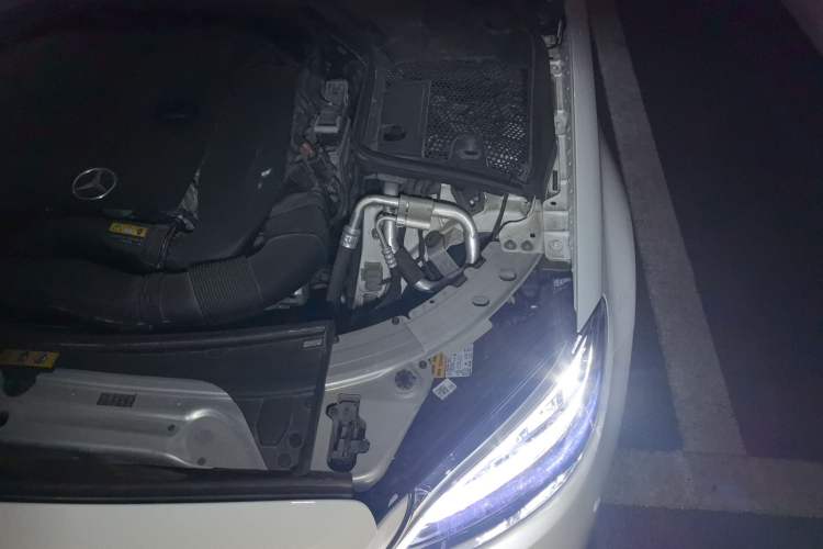 Used Mercedes-Benz C-Class 2021 C 200 L Fashion Edition Sport Version Engine Bay Left