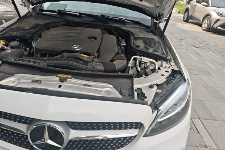 Used Mercedes-Benz C-Class 2021 C 200 L Fashion Edition Sport Version Engine Bay Left