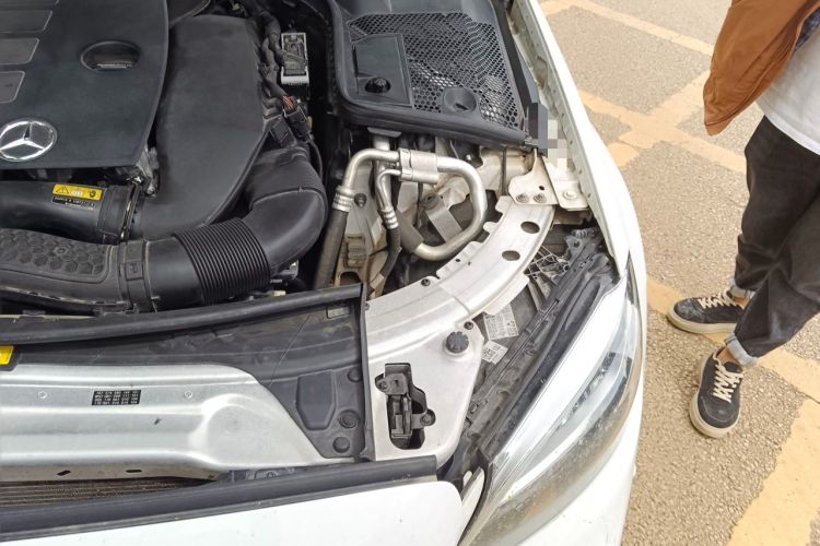 Used Mercedes-Benz C-Class 2021 C 200 L Fashion Edition Sport Version Engine Bay Left