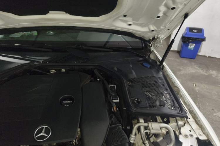 Used Mercedes-Benz C-Class 2021 C 260 L Sport Edition Engine Bay Left