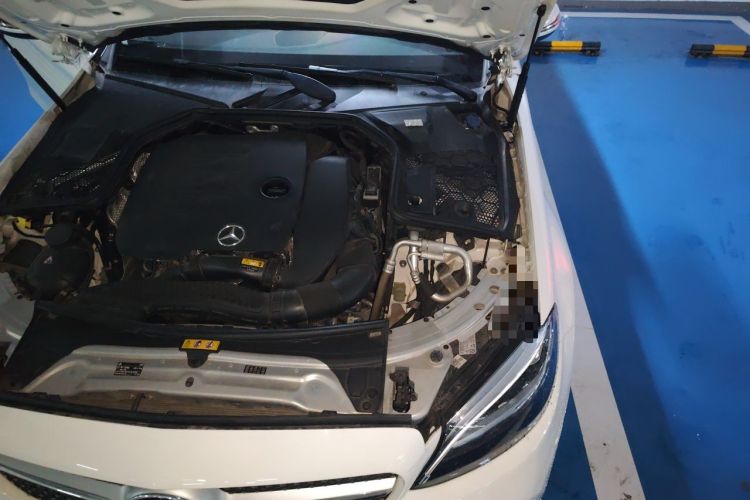 Used Mercedes-Benz C-Class 2021 C 200 L Fashion Edition Sport Version Engine Bay Left