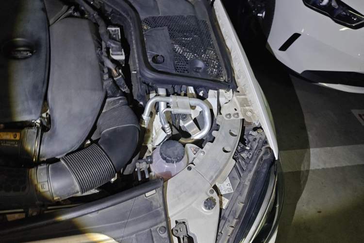 Used Mercedes-Benz C-Class 2021 C 260 Star Edition Engine Bay Left
