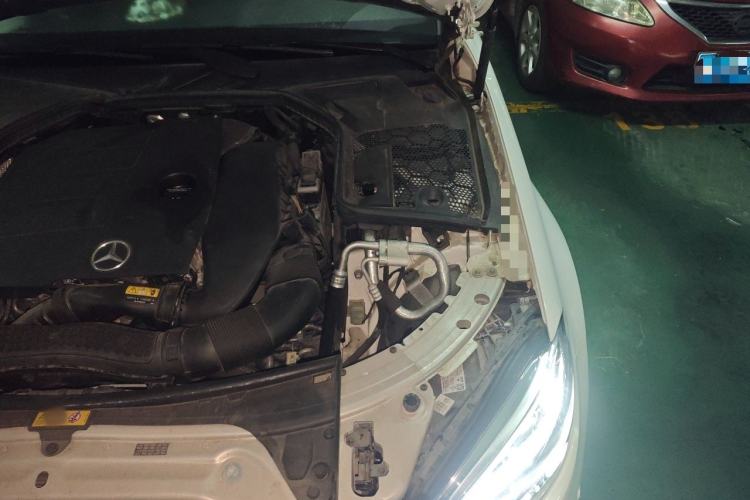 Used Mercedes-Benz C-Class 2021 C 200 L Fashion Edition Sport Version Engine Bay Left