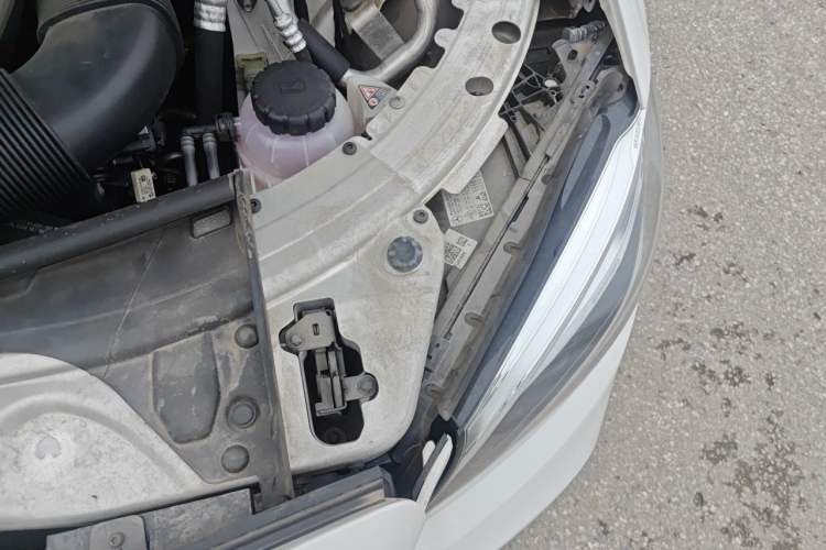Used Mercedes-Benz C-Class 2021 C 260 Star Edition Engine Bay Left