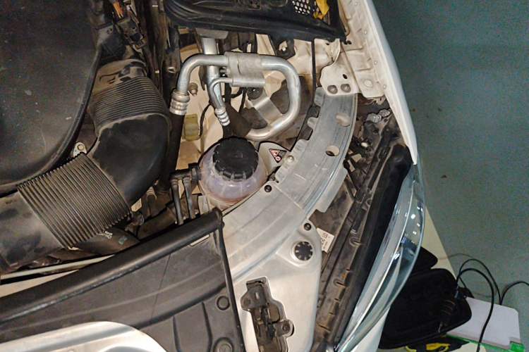 Used Mercedes-Benz C-Class 2021 C 260 L Sport Edition Star Collection Engine Bay Left