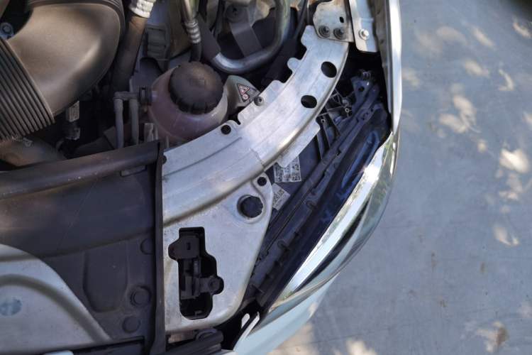 Used Mercedes-Benz C-Class 2021 C 260 L Sport Edition Engine Bay Left