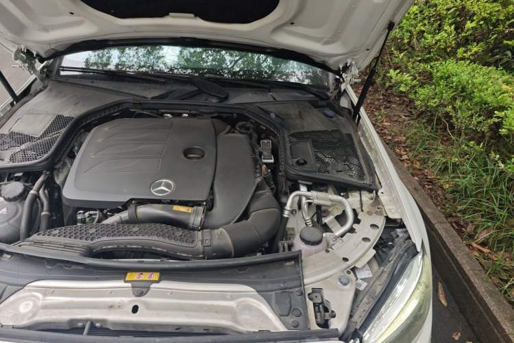 Used Mercedes-Benz C-Class 2021 C 260 Coupe Engine Bay Left