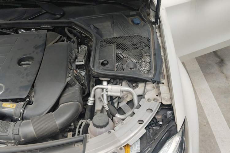 Used Mercedes-Benz C-Class 2021 C 260 L Sport Edition Star Collection Engine Bay Left