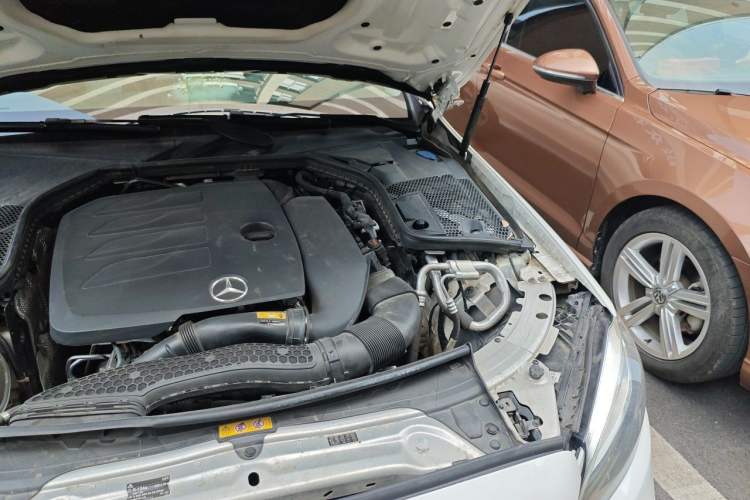 Used Mercedes-Benz C-Class 2021 C 200 L Fashion Edition Sport Version Engine Bay Left