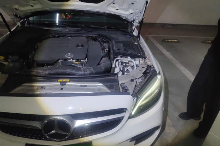 Used Mercedes-Benz C-Class 2021 C 200 L Fashion Edition Sport Version Engine Bay Left