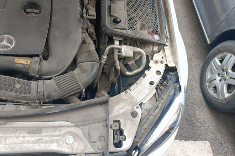 Used Mercedes-Benz C-Class 2021 C 200 L Fashion Edition Sport Version Engine Bay Left