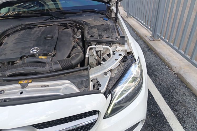 Used Mercedes-Benz C-Class 2021 C 200 L Fashion Edition Sport Version Engine Bay Left