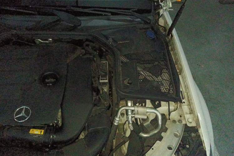 Used Mercedes-Benz C-Class 2021 C 200 L Fashion Edition Sport Version Engine Bay Left