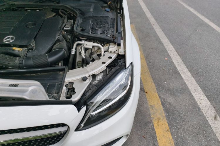 Used Mercedes-Benz C-Class 2021 C 200 L Fashion Edition Sport Version Engine Bay Left