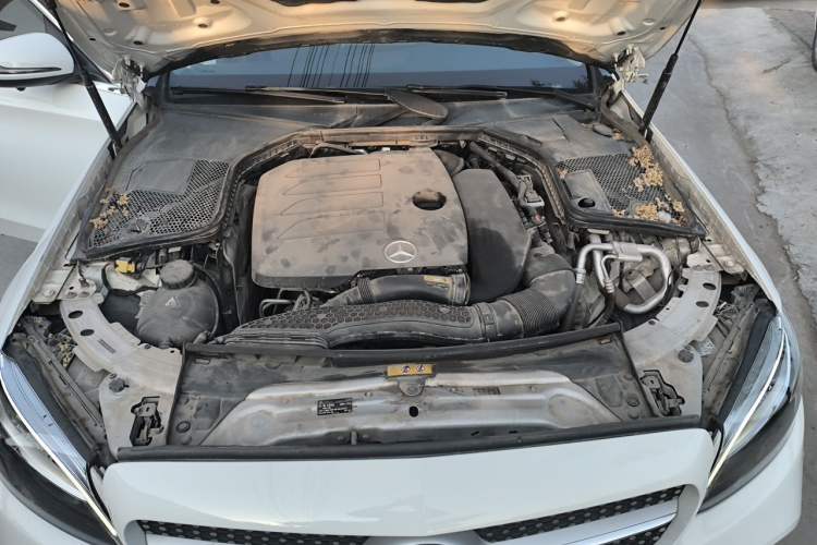 Used Mercedes-Benz C-Class 2021 C 200 L Fashion Edition Sport Version Engine Bay