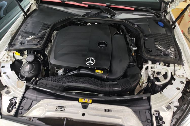 Used Mercedes-Benz C-Class 2021 C 200 L Fashion Edition Sport Version Engine Bay