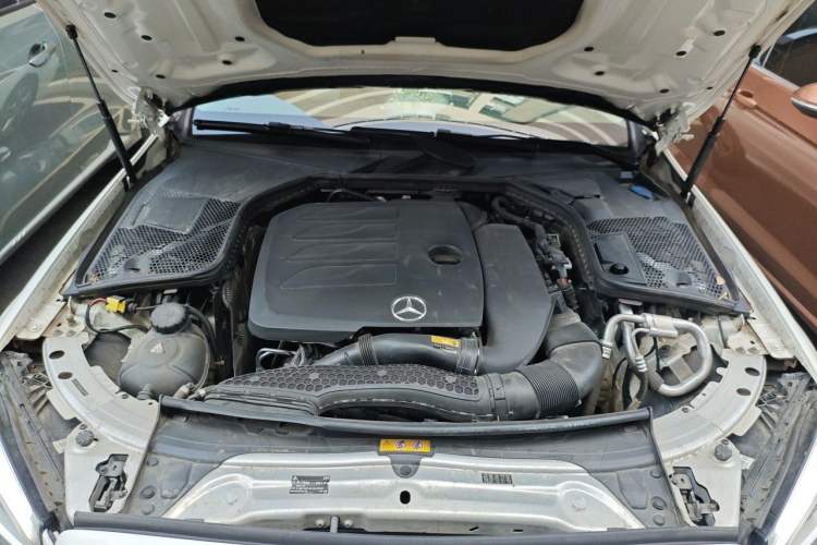 Used Mercedes-Benz C-Class 2021 C 200 L Fashion Edition Sport Version Engine Bay