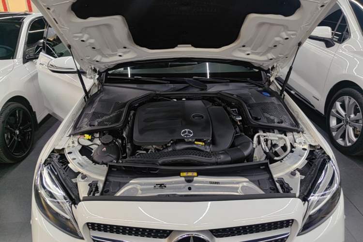 Used Mercedes-Benz C-Class 2021 C 200 L Fashion Edition Sport Version Engine Bay