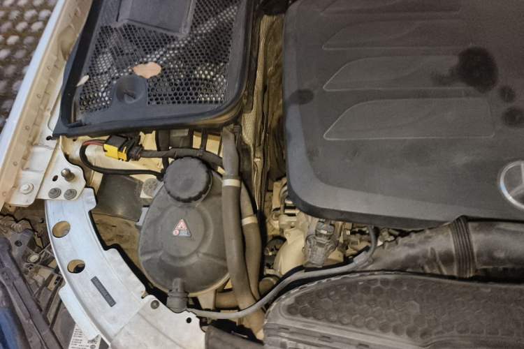 Used Mercedes-Benz C-Class 2021 C 260 L Sport Edition Engine Bay Right