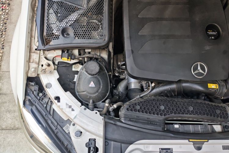 Used Mercedes-Benz C-Class 2021 C 200 L Fashion Edition Sport Version Engine Bay Right
