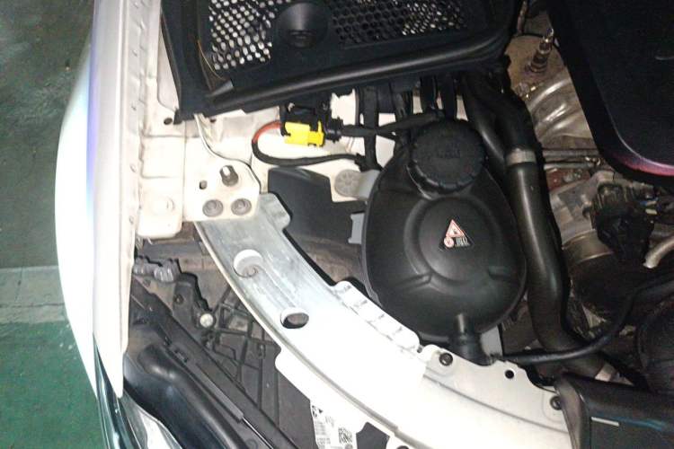 Used Mercedes-Benz C-Class 2021 C 260 L Sport Edition Engine Bay Right