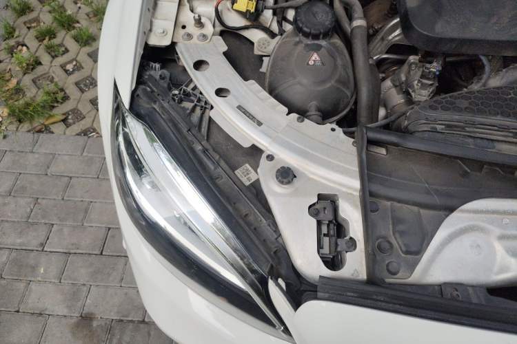 Used Mercedes-Benz C-Class 2021 C 260 Star Edition Engine Bay Right