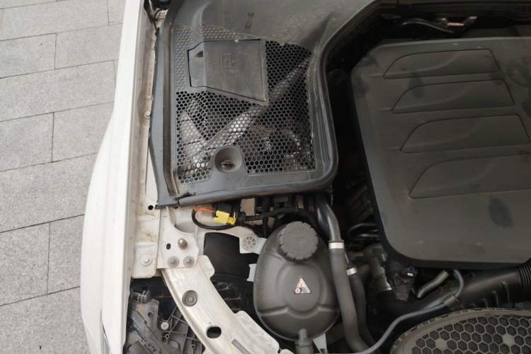 Used Mercedes-Benz C-Class 2021 C 260 L Sport Edition Star Collection Engine Bay Right